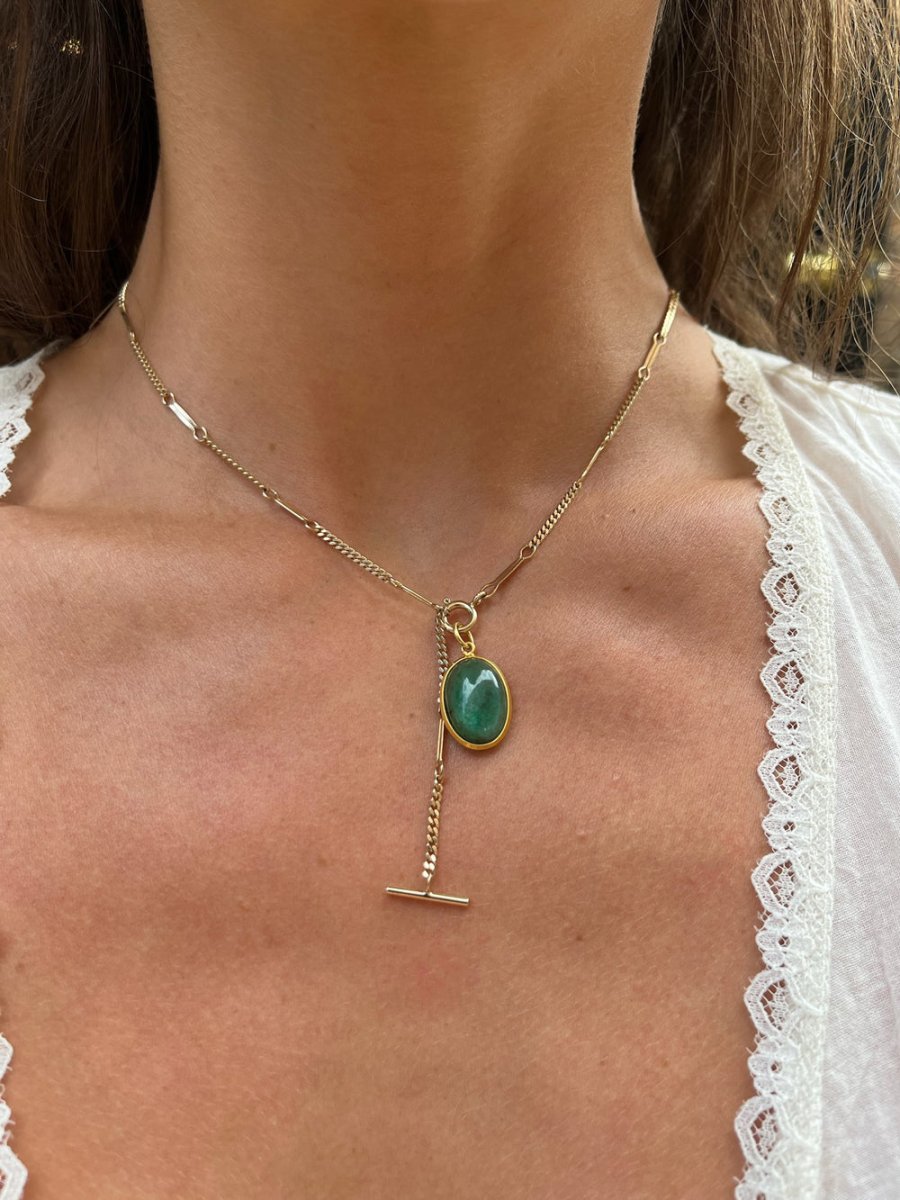 18k Gold Emerald Cabochon Pendant