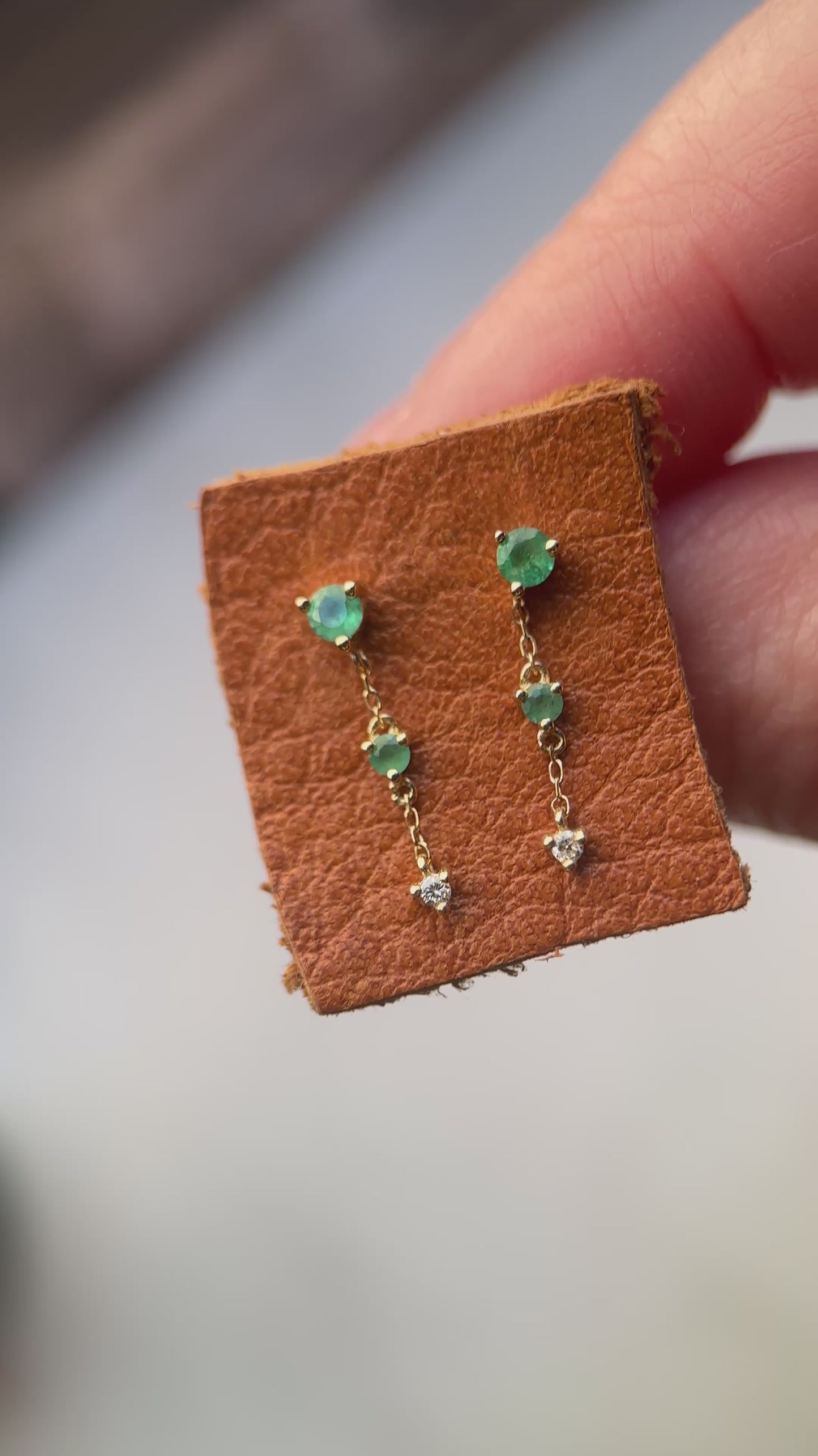 9k Gold Petite Emerald & Diamond Chain Stud - Single Earring