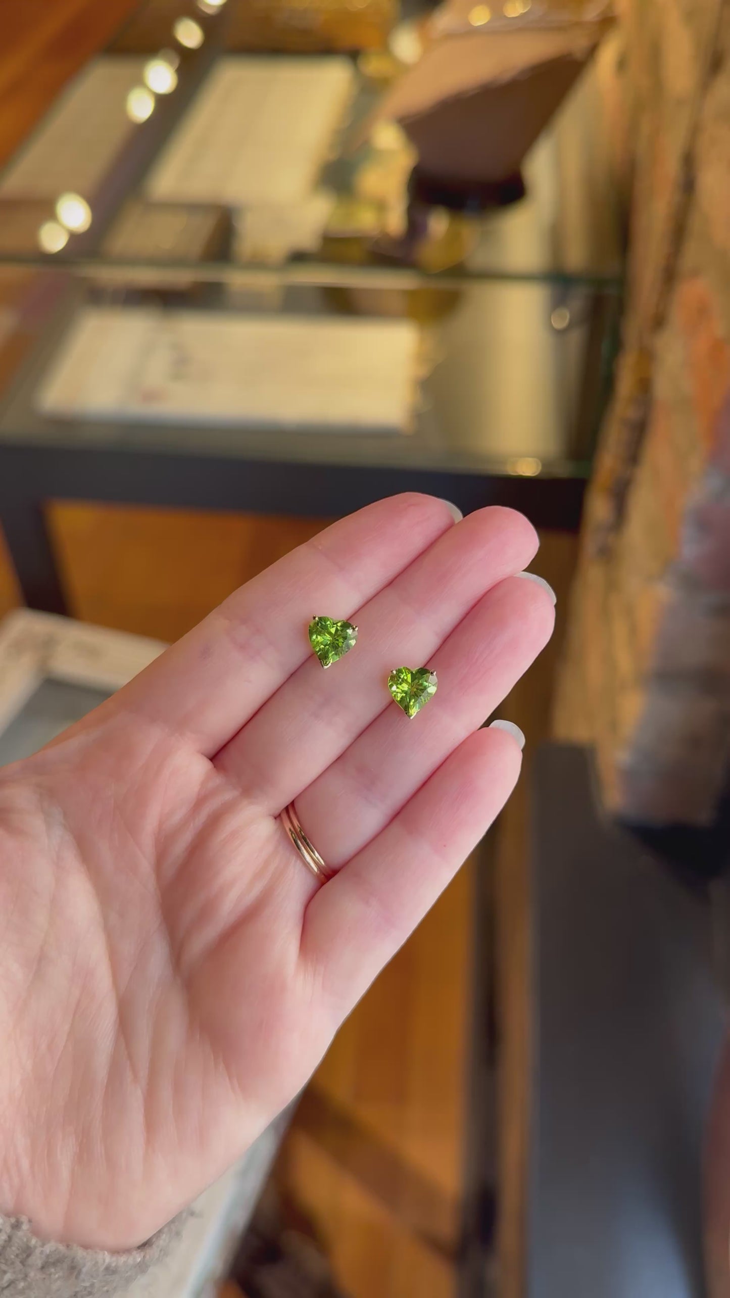 14k Gold Peridot Heart Stud Earrings
